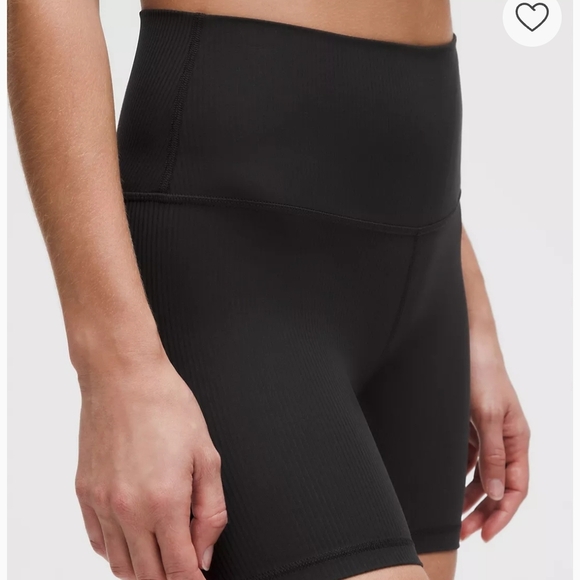 NWT Lululemon Aligh HR Ribbed 6in Black Women's Shorts Sz 4